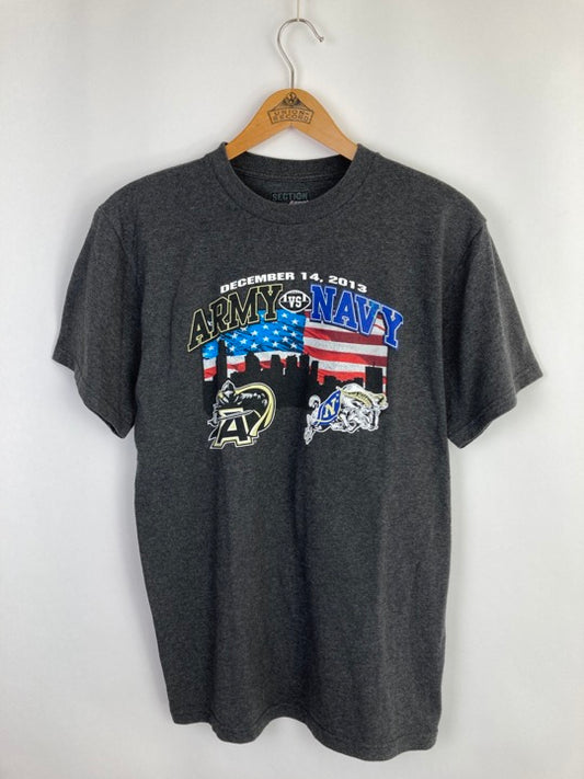 Army vs Navy T-Shirt (M)